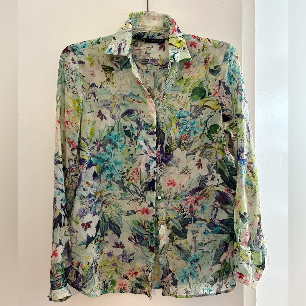 Zara Basic Floral Blouse; size S